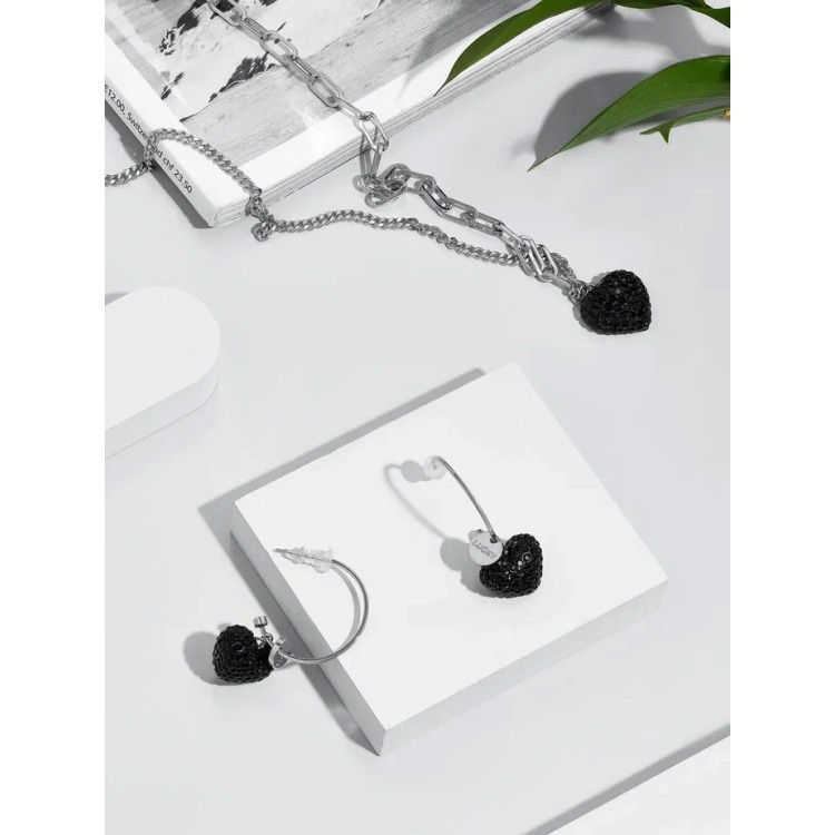 Подвеска Сердце с черными цирконами в белом золоте Meduza Crystal