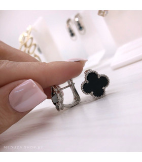 Серьги Ванклиф серебристые с черной вставкой на английском замке