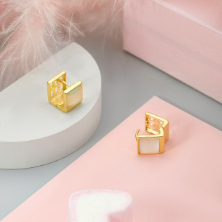 Серьги кубы кошачий глаз в золоте