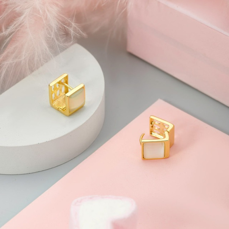 Серьги кубы кошачий глаз в золоте Meduza Crystal