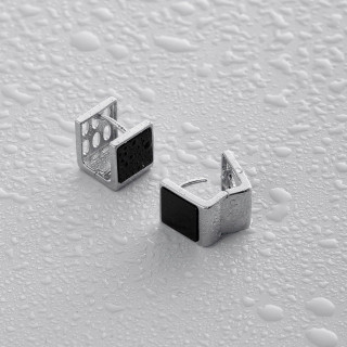 Серьги кубы с черной вставкой 