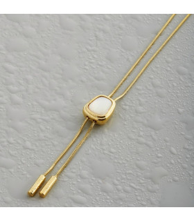 Колье галстук с вставкой перламутр в золоте 