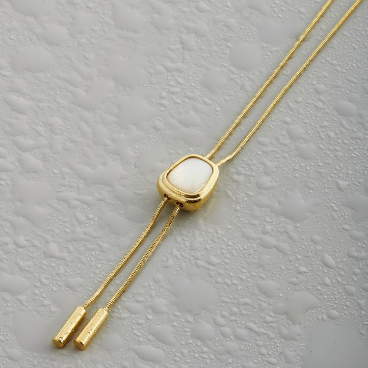 Колье галстук с вставкой перламутр в золоте Meduza Crystal