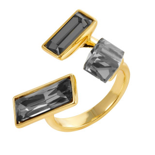 Кольцо регулируемое с черным камнем в золоте