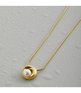 Колье с жемчугом в золоте