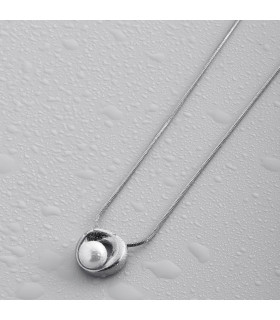 Колье с жемчугом серебристая