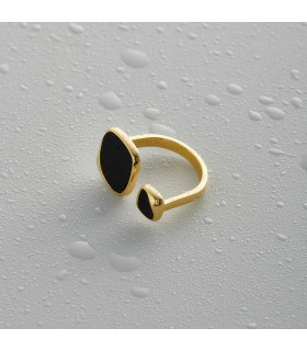 Кольцо безразмерное с вставкой эмаль в золоте