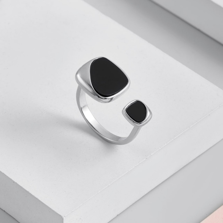 Кольцо безразмерное с вставкой эмаль серебристое Meduza Crystal