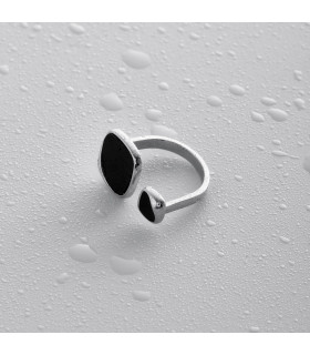 Кольцо безразмерное с вставкой эмаль серебристое