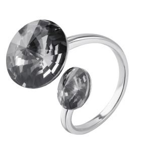 Кольцо регулируемое с черным круглым камнем в серебре