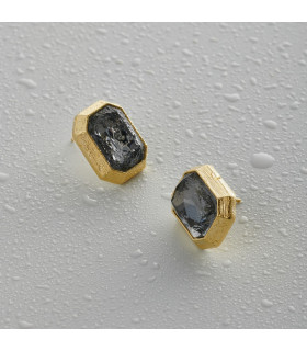 Серьги прямоугольные с чёрным  цирконом в золоте
