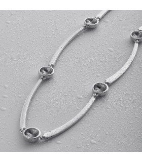 Колье серебристое с чёрным цирконом 