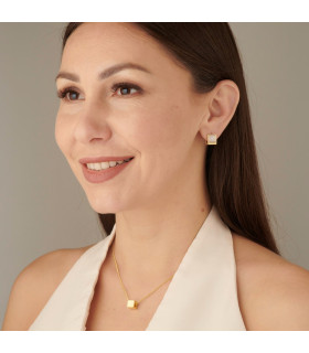 Подвеска на цепочке куб в золоте