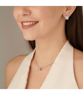 Подвеска на цепочке куб серебристая