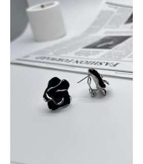 Серьги Цветок в белом золоте