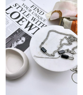 Серьги асимметрия с цирконами в белом золоте