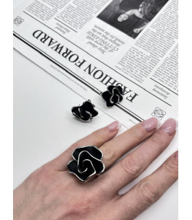 Кольцо Цветок в серебре 