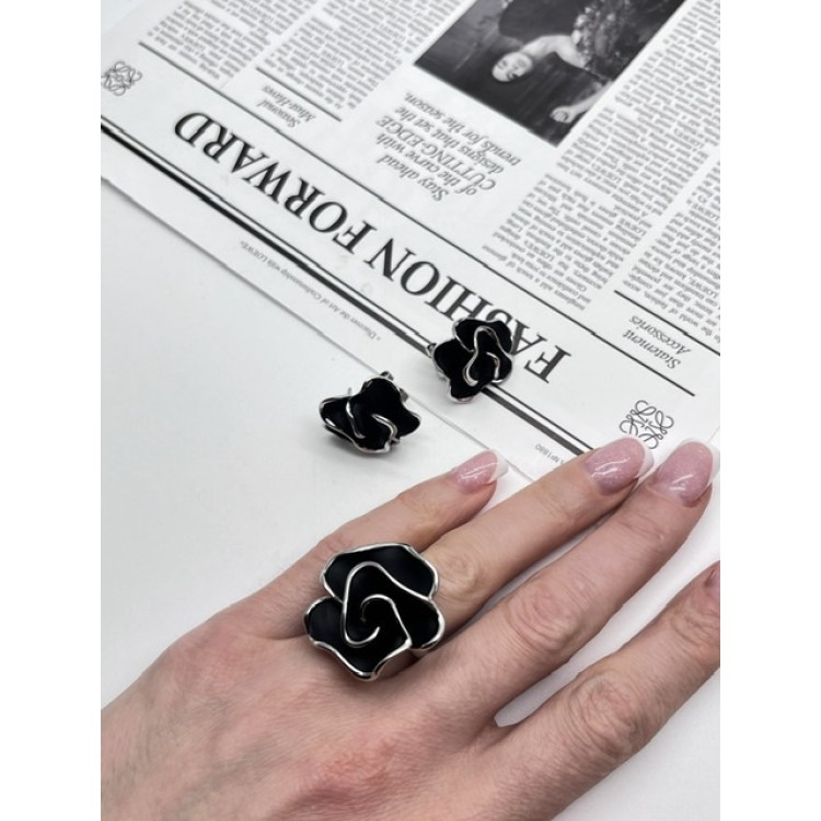 Кольцо Цветок в серебре Meduza Crystal