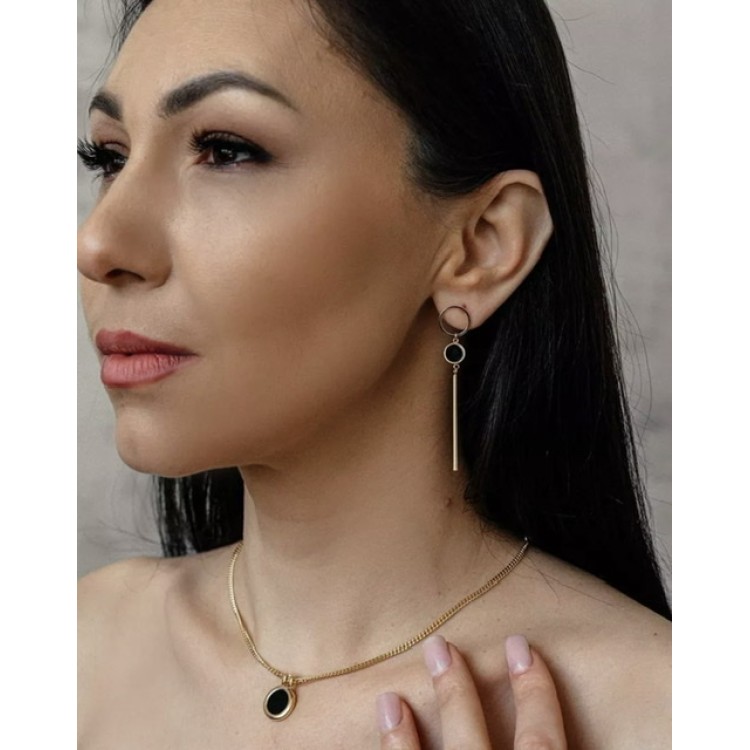 Серьги асимметрия длинные  в золоте Meduza Crystal