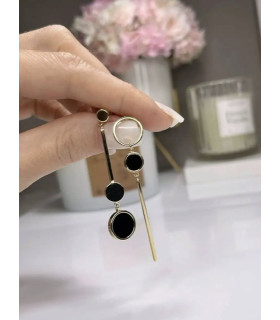 Серьги асимметрия длинные  в золоте