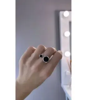 Кольцо безразмерное двойной круг в белом золоте