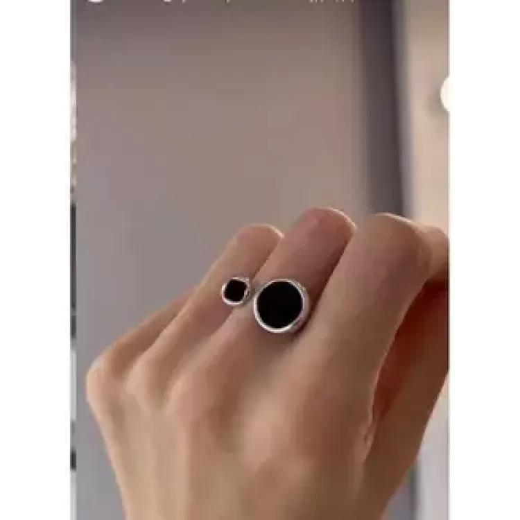 Кольцо безразмерное двойной круг в белом золоте Meduza Crystal