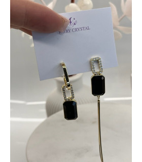 Серьги асимметрия с цирконами в золоте