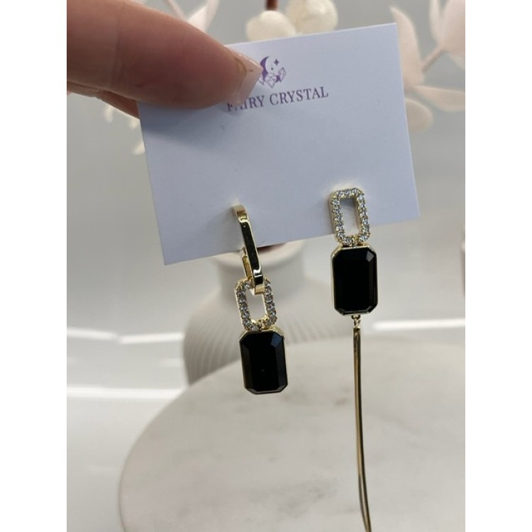 Серьги асимметрия с цирконами в золоте Meduza Crystal