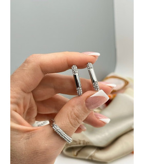 Кольцо с цирконами в белом золоте