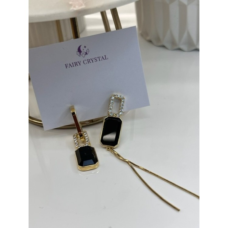 Серьги асимметрия с цирконами в золоте Meduza Crystal