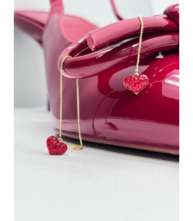 Серьги протяжки сердечко маленькое в золоте с красными цирконами