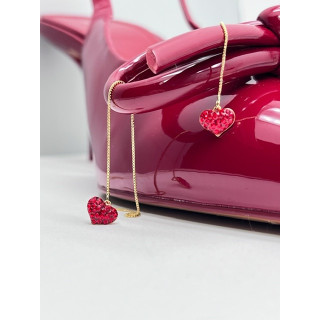 Серьги протяжки сердечко маленькое в золоте с красными цирконами