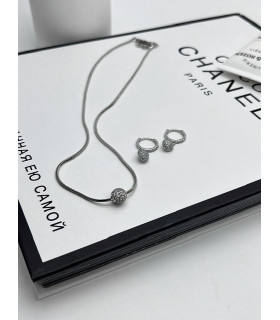 Подвеска Шар с россыпью цирконов в белом золоте 