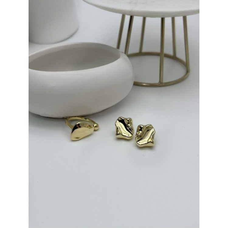 Серьги мятый квадрат в золоте Meduza Crystal