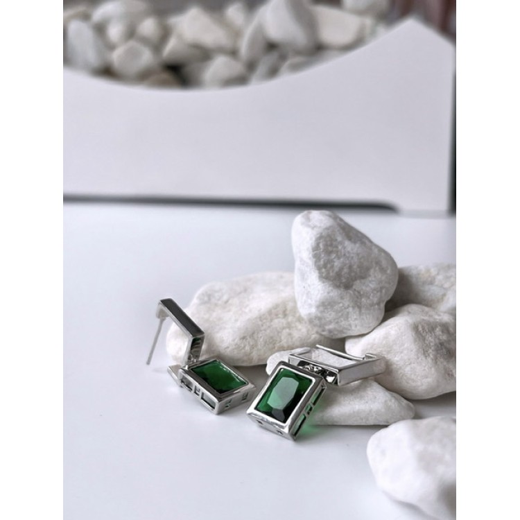 Серьги с зелёным цирконом серебристые Meduza Crystal