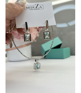 Серьги с голубым цирконом серебристые