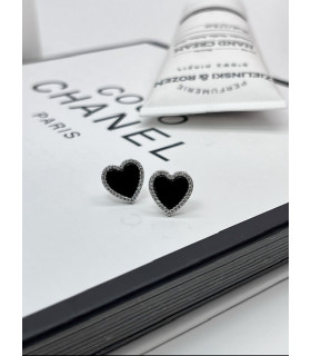 Серьги Сердечки пусеты в белом золоте