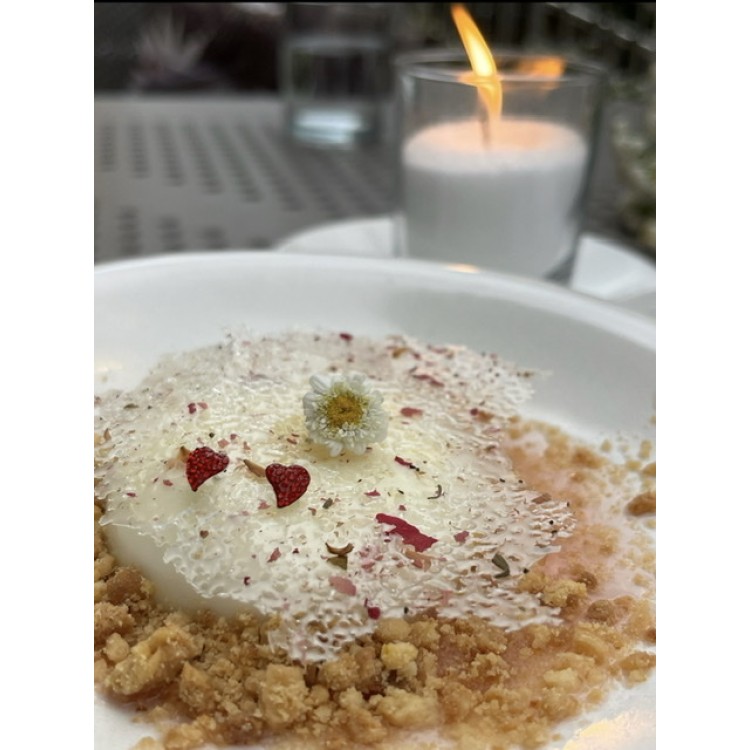 Серьги Сердечко пусеты в золоте с красными цирконами Meduza Crystal