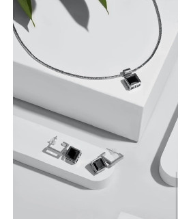 Серьги с чёрным  цирконом серебристые