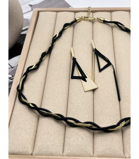 Серьги асимметрия треугольник  золотистые