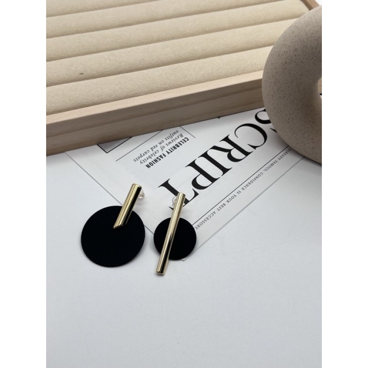 Серьги круги асимметрия в золоте Meduza Crystal