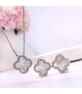 Серьги Ванклиф серебристые с перламутром на английском замке