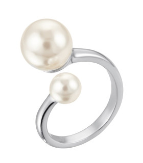 Кольцо с жемчугом в серебре