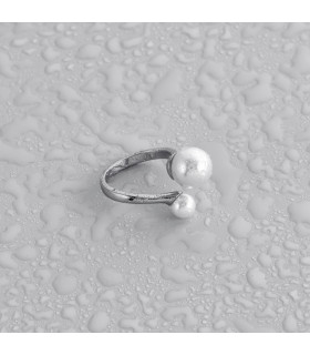Кольцо с жемчугом в серебре