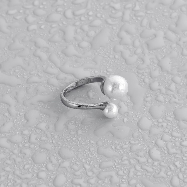 Кольцо с жемчугом в серебре Meduza Crystal