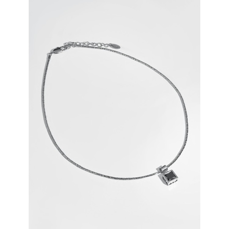 Подвеска с чёрным цирконом в белом золоте Meduza Crystal