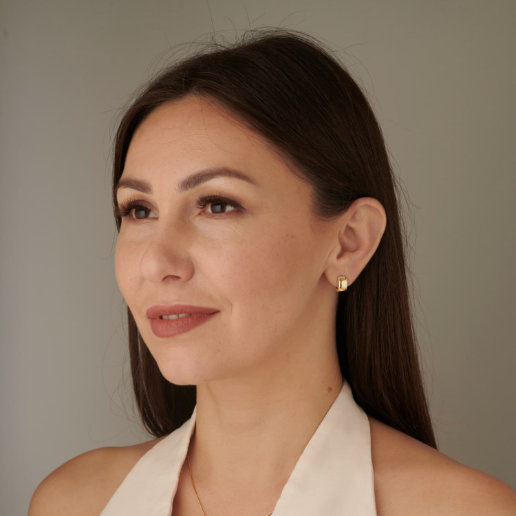 Серьги мини-хупы в золоте Meduza Crystal