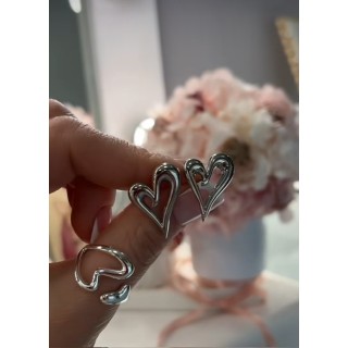 Кольцо безразмерное Love в белом золоте