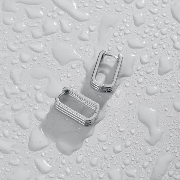 Серьги скобы тройные серебристые Meduza Crystal