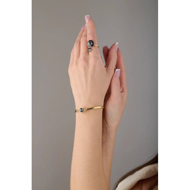 Браслет Атланта с черным камнем в золоте Meduza Crystal